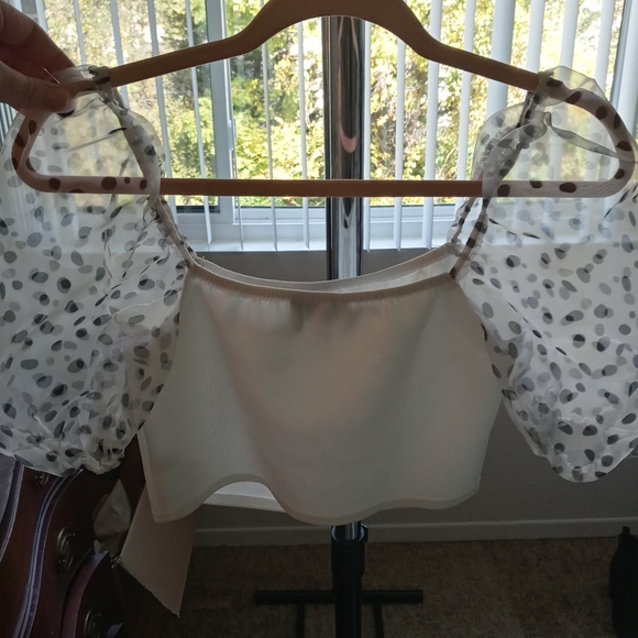 NWOT ASOS Design Polka Dot Organza puff sleeve crop top - Picture 2 of 5